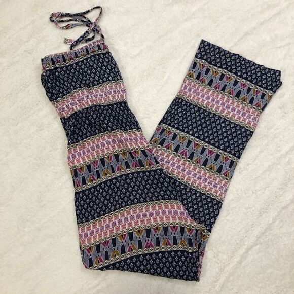 🚨 UO Staring at Stars Halter Jumpsuit - Picture 2 of 9